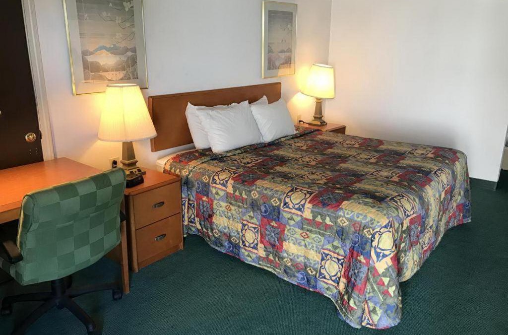 Maryville Hotel | Loyalty Inn Maryville