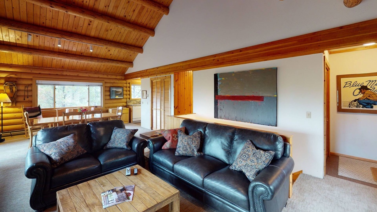 Moran Cabin | LPJH | Enjoy the Privacy of a Lost Creek Cabin