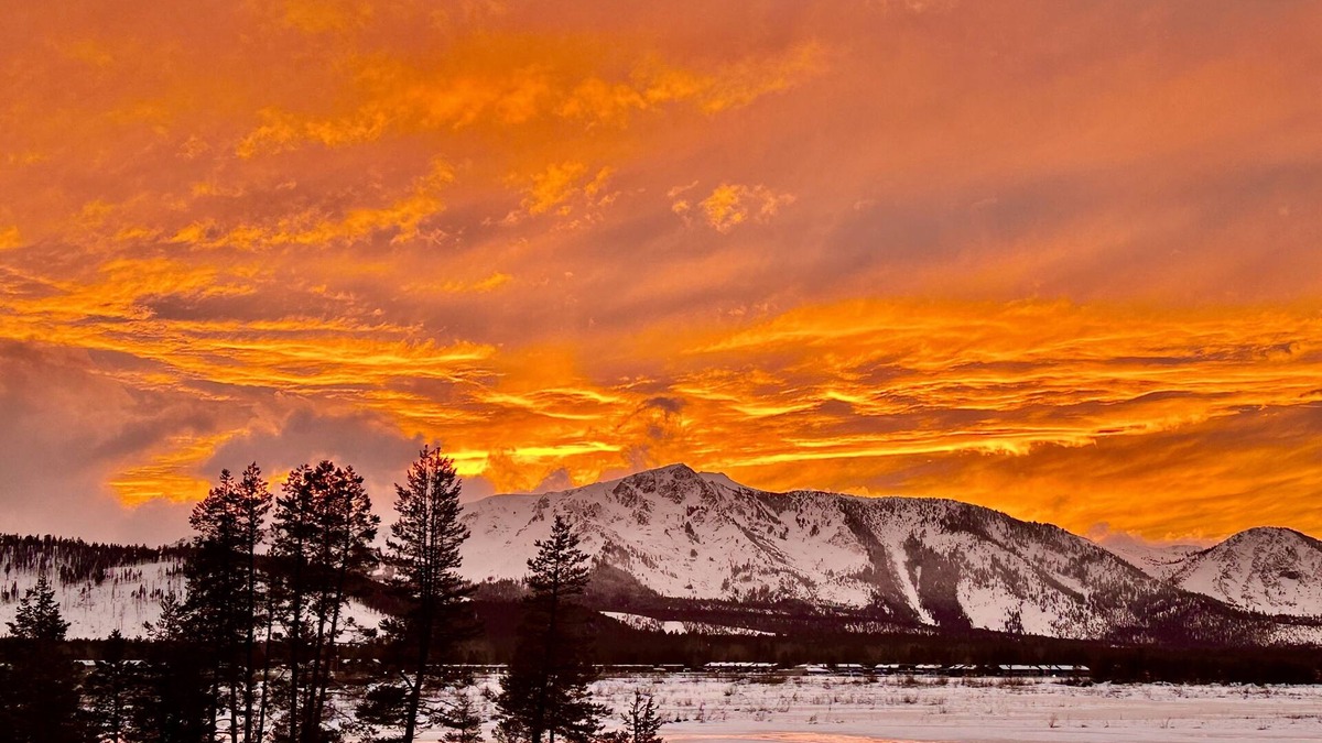 Al Tahoe Hotel | LT Luxury Lake Tahoe View Villa