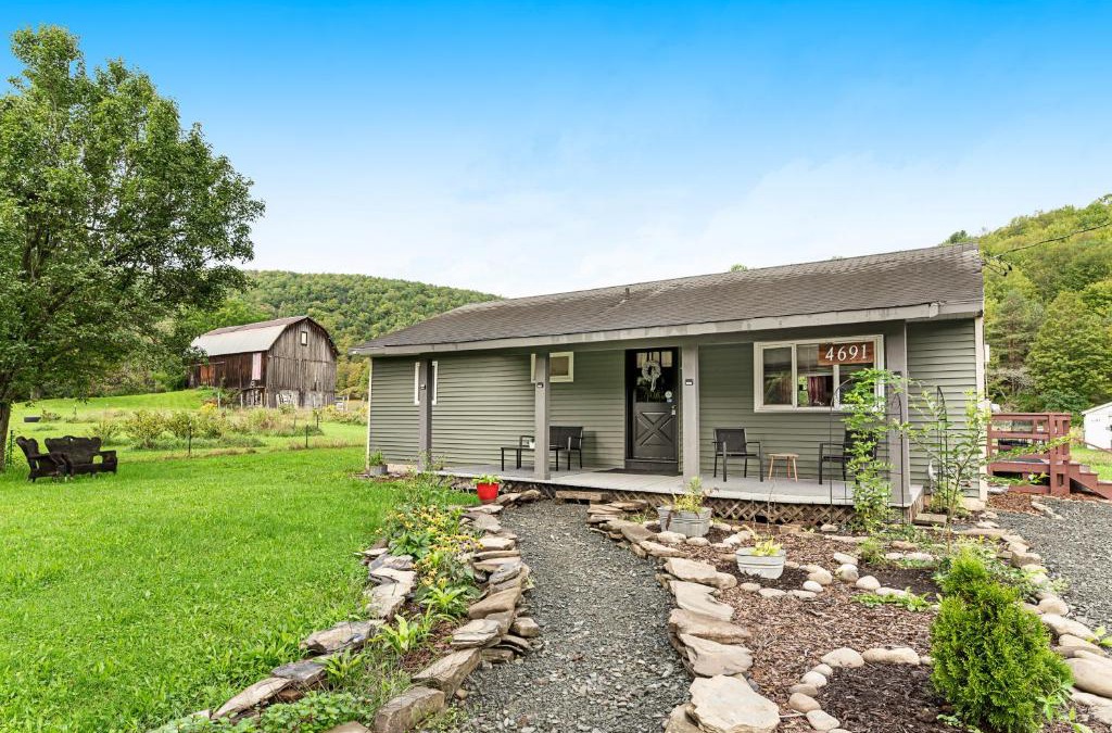 Beaver Dams House | LT's Lodge