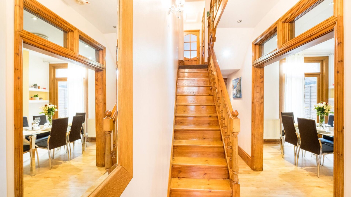 Forest Gate House | LT The Gate House 3 Bed-House-Bathroom-Garden