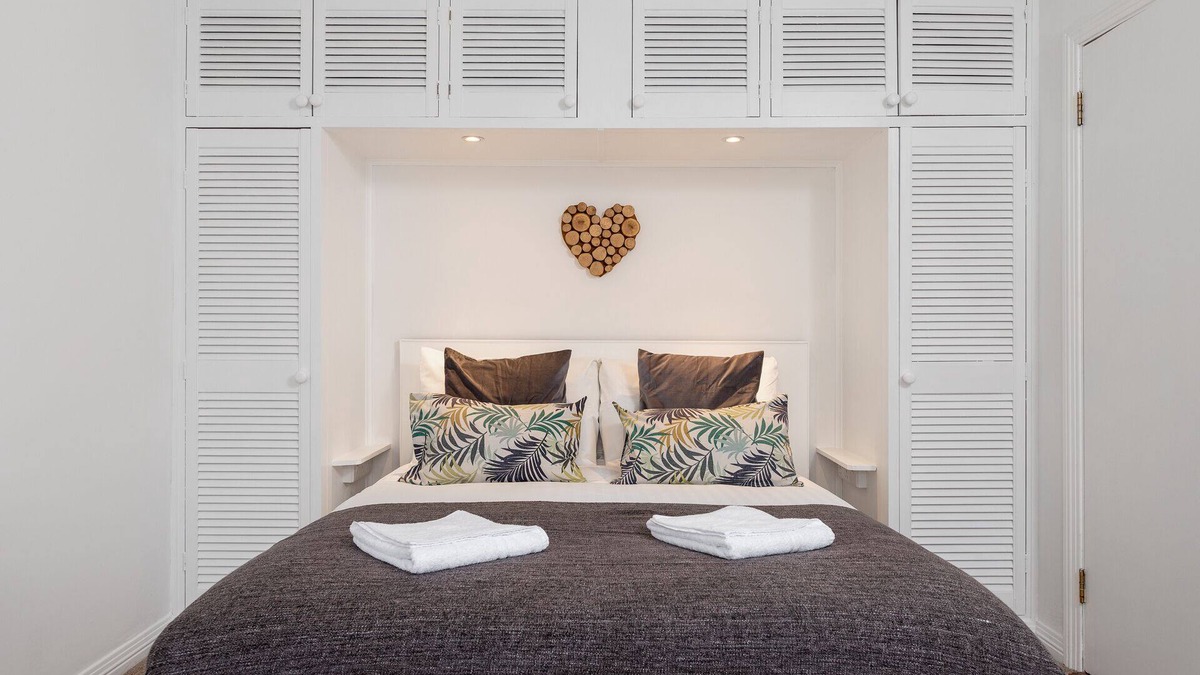 Lahinch House | Luí na Gréine Apartment - In the Heart of Lahinch!