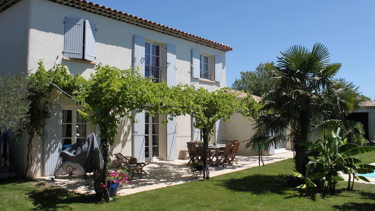 Villelaure House | Lubéron, 15 min D'aix, Magnifique Villa au Calme Jardin 1500 M², Piscine 12 X 6