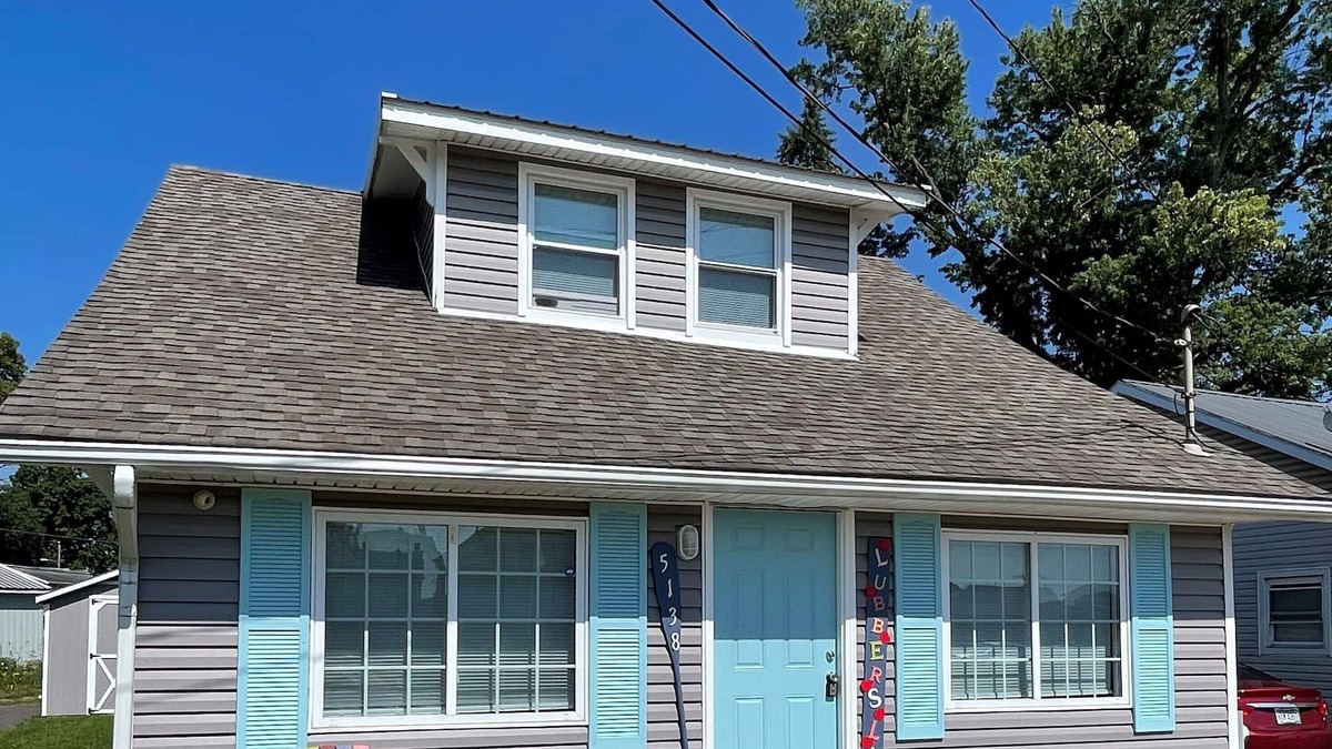 Buckeye Lake House | Lubber's Lane-Remodeled Buckeye Lake Home across from the lake.!