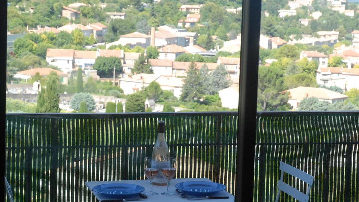 Apt Apartment | Luberon Apt large apartment F4