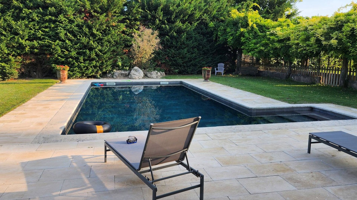 Cheval-Blanc House | Luboregard, View of the Luberon, GITE DE 45m² with swimming pool