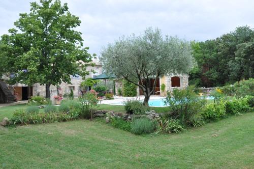 Saint-Restitut House | Luc et Corine