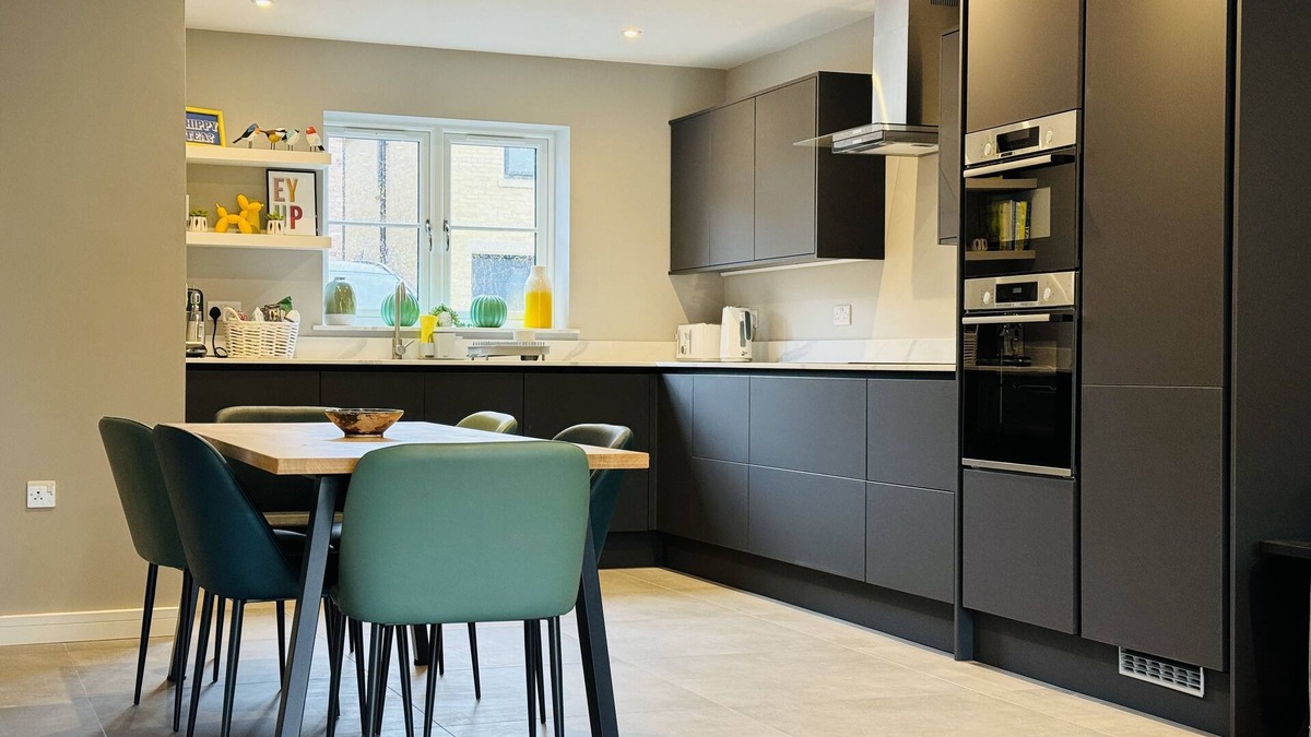 South Cave House | Lucky 13, Modern Living on the Yorkshire Wolds Way, UK