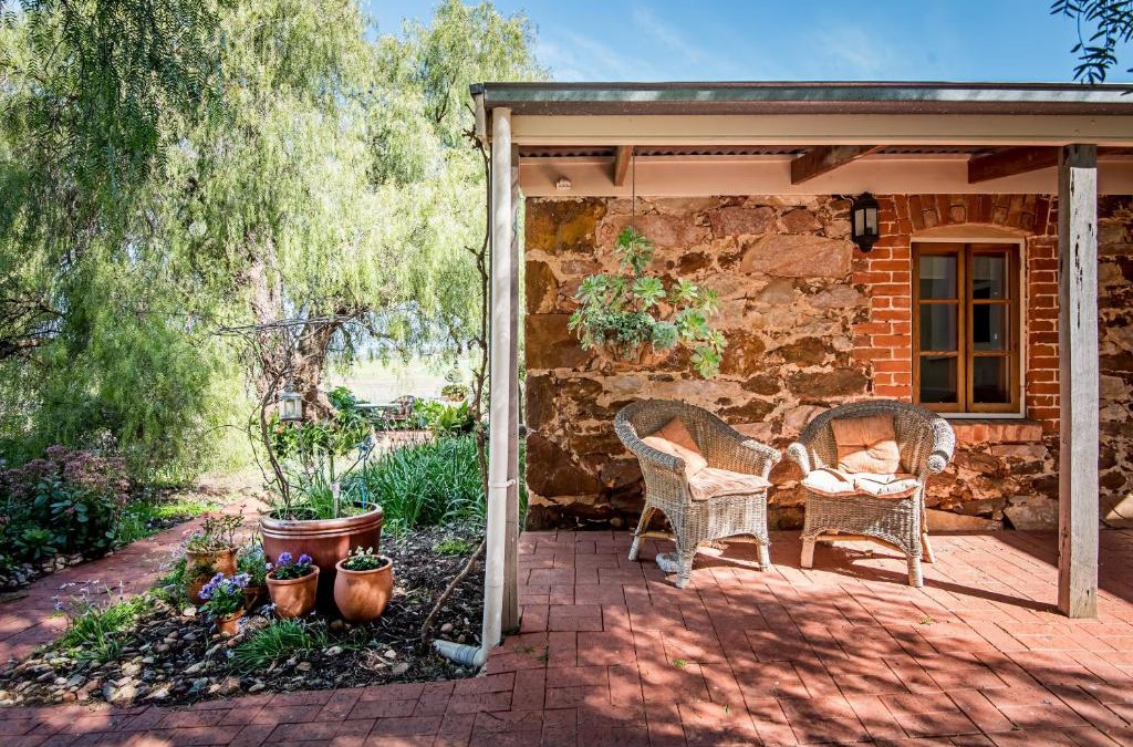 Marananga Bed & Breakfast | Lucy's Cottage