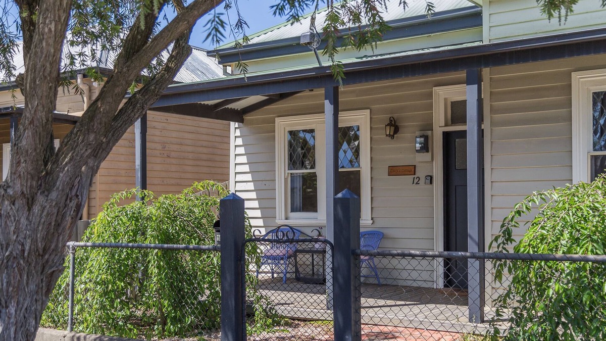 Kyneton House | Lucy's Cottage in beautiful Kyneton