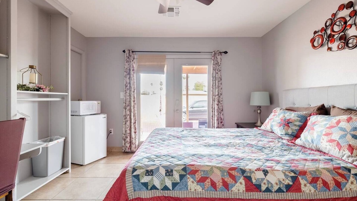 Maryvale House | Lucy's Private Room with Double Shower