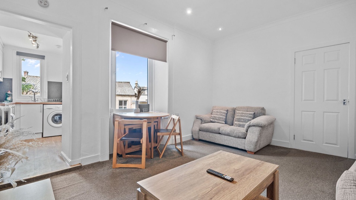 Alloa Apartment | Ludgate 2 Bedroom Apartment - Alloa