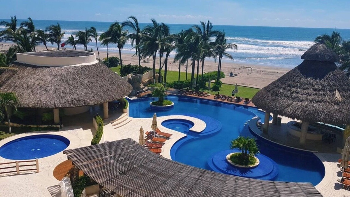 Boulevard Barra Vieja Apartment | Lujoso Departamento en frente de la playa /Great apartment in front of the beach