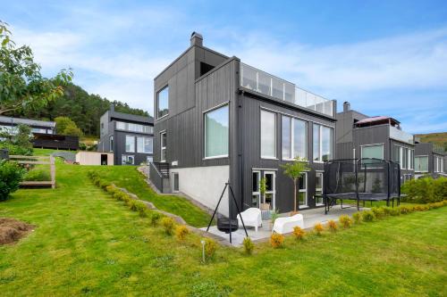 Valderoy Villa | Luksuriøs enebolig, nær Ålesund