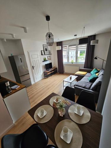 Gorzow Wielkopolski Apartment | Luksus w centrum miasta-6 osobowy apartament w kamienicy