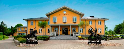 Kvanum Hotel | Lumber & Karle