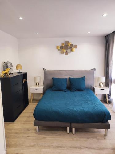 Le Chesnay Apartment | Lumineux Charming Appartement - Cozy Flat