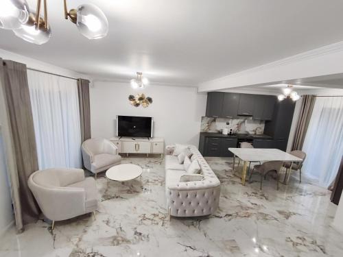 Jibert Villa | Luminia Gold 2