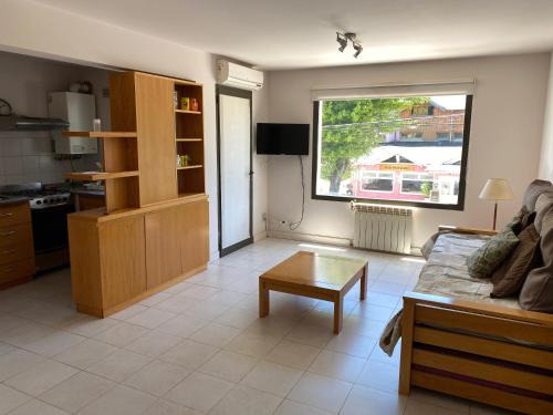 Lanin National Park Apartment | Luminoso departamento centrico para 4 personas