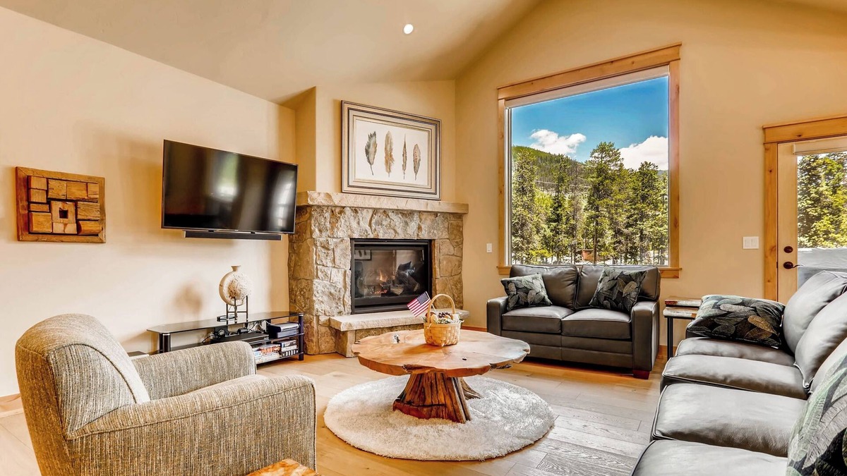 River Run House | Luminous 3Br Escape~River Run Townhome with Private Hot Tub by RedAwning
