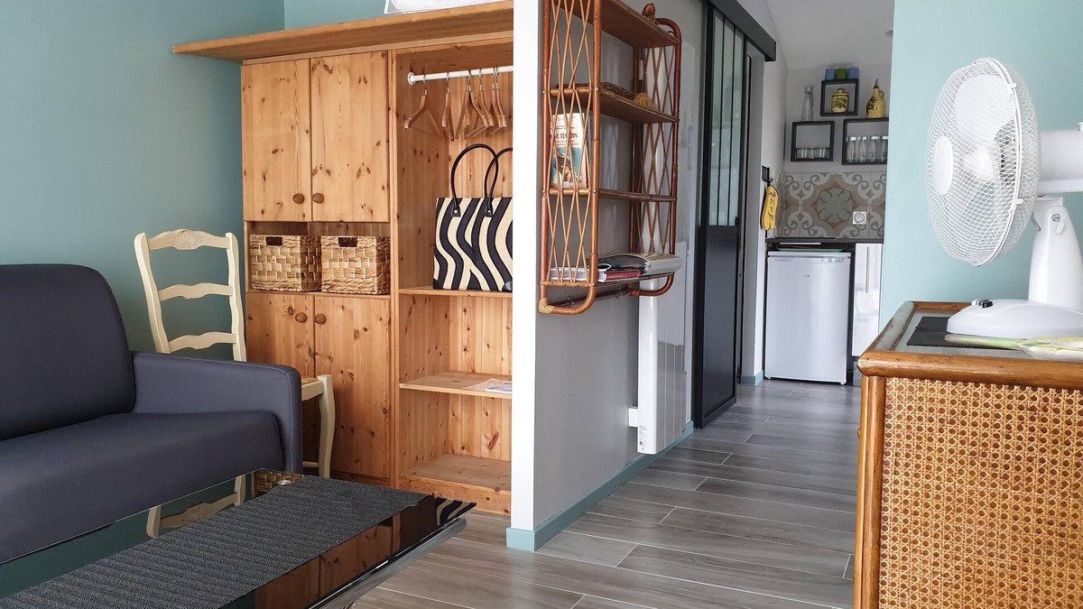 Monteux Apartment | Luminous studio any comfort in calm district