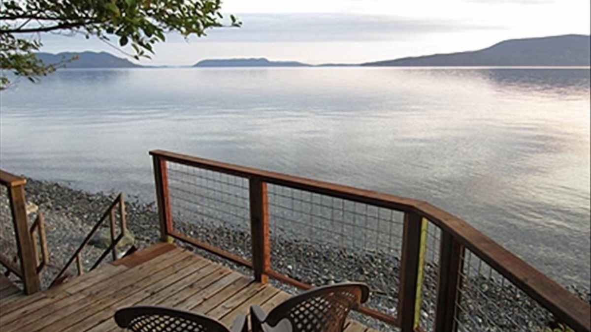 Lummi Island House | Lummi Island Waterfront Retreat with stunning views ! Perfect getaway.
