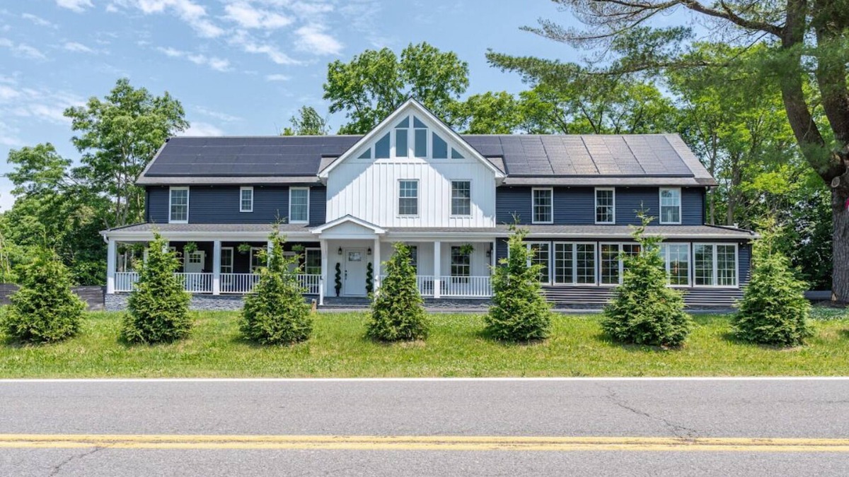 Leeds House | Luna Cove: Premier Hudson Valley Getaway