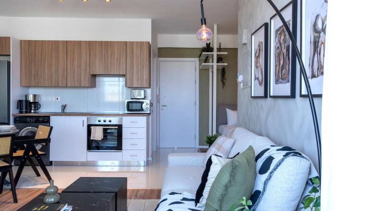 Larnaca City Centre Apartment | Luna - Homely Studio W/Balcony in Larnaca