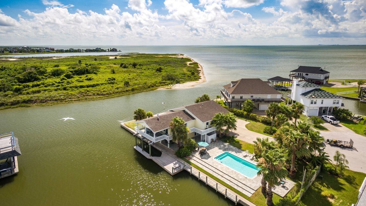 Terramar Beach House | Luna Mar | Canal-Front, Private Pool