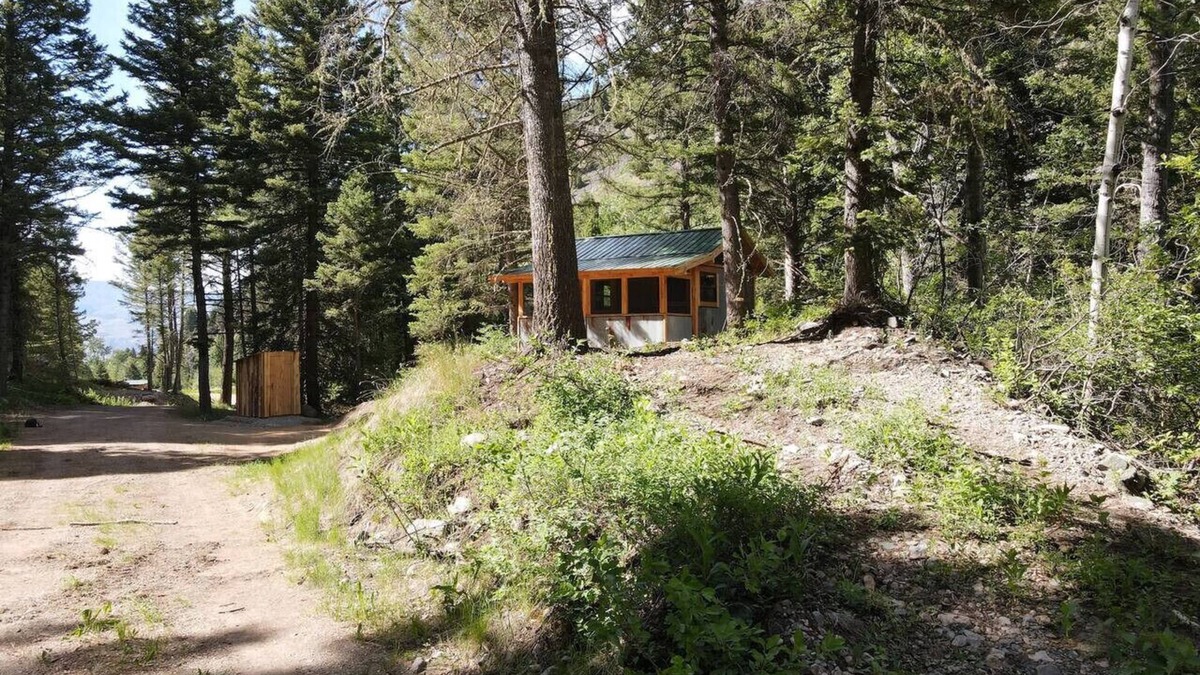 Pray Cabin | Lundy’s Slide Rock Mine