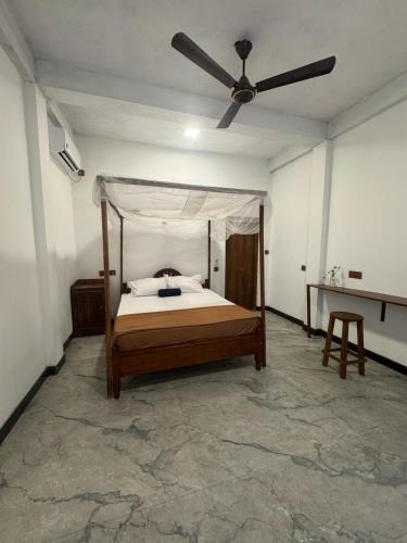 Battaramulla Bed & Breakfast | Lunora Beach Home