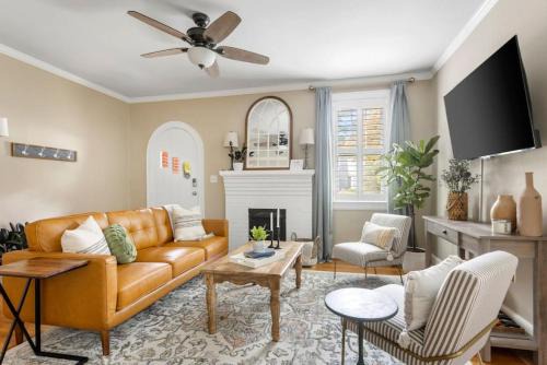 Earlewood House | Lush 4BR on Lincoln