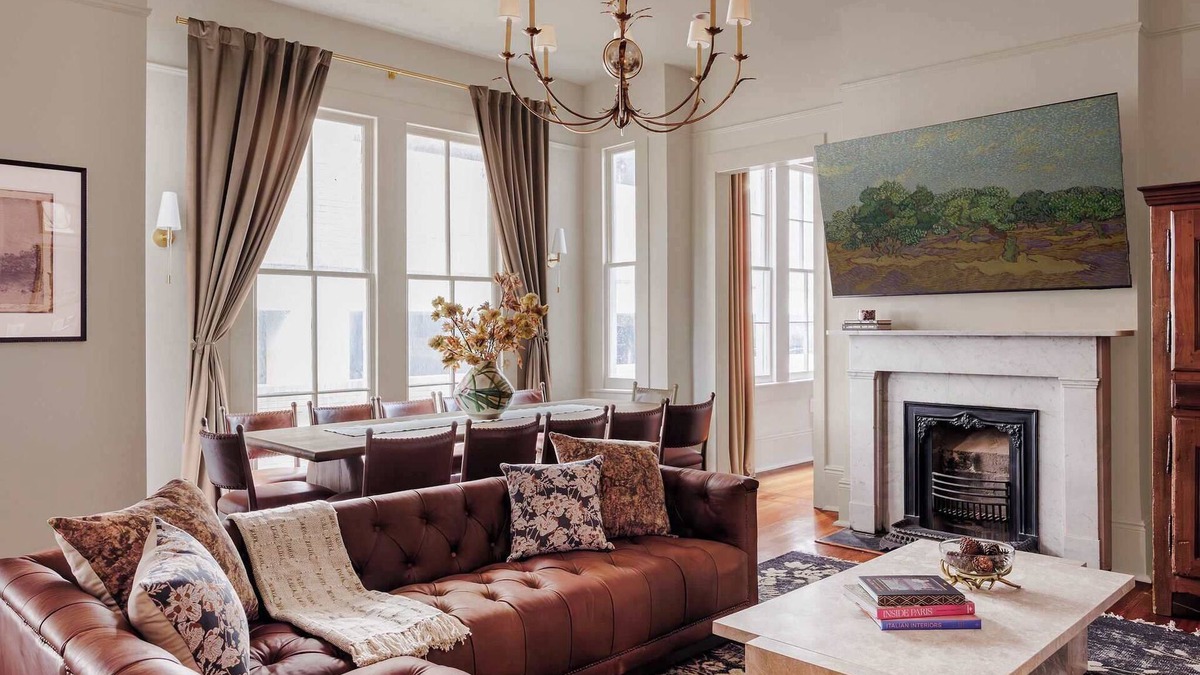 Touro Hotel | Lush Garden District Suite | Shared Outdoor Space