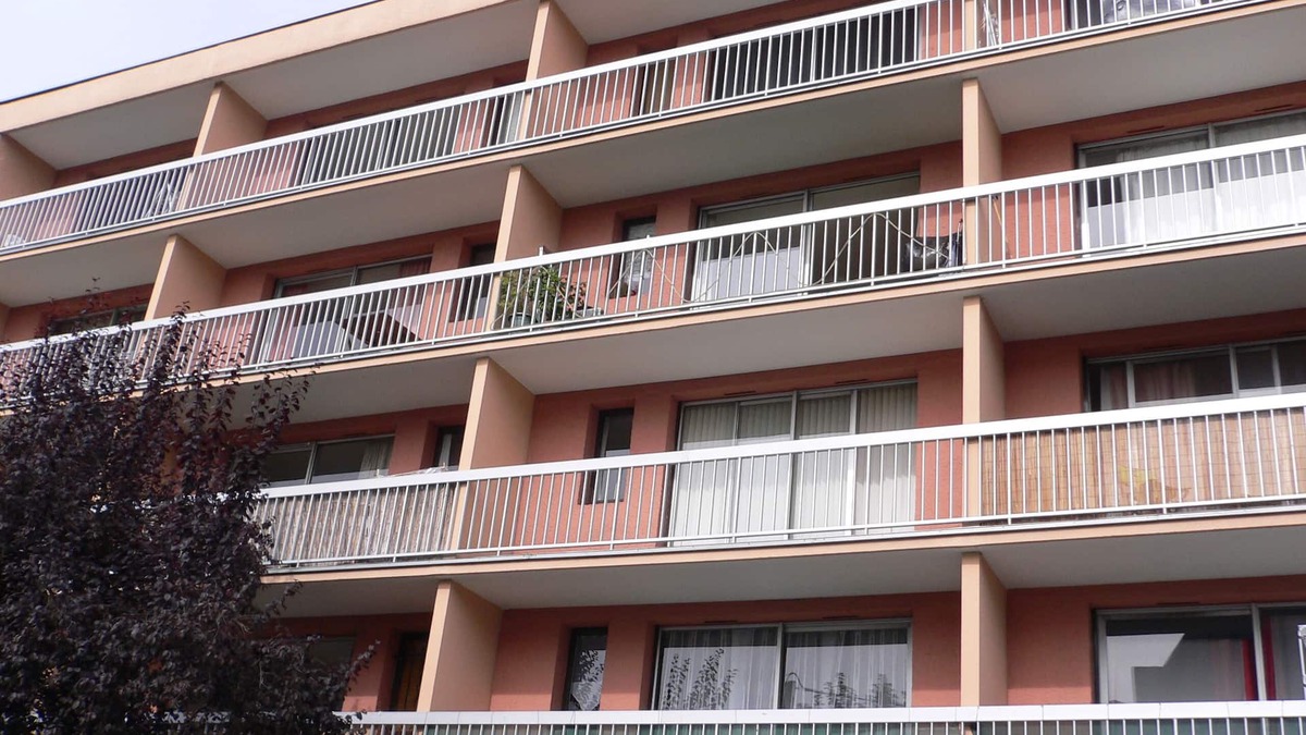 Quartier Pasteur Apartment | Lush greenery in the city center
