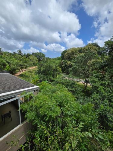 Thalawatugoda Apartment | Lush Lakeside Nature's Nook