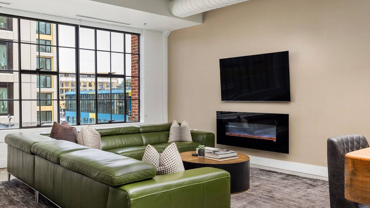 Old Fourth Ward Apartment | Lush Loft by Atlanta Luxury Rentals