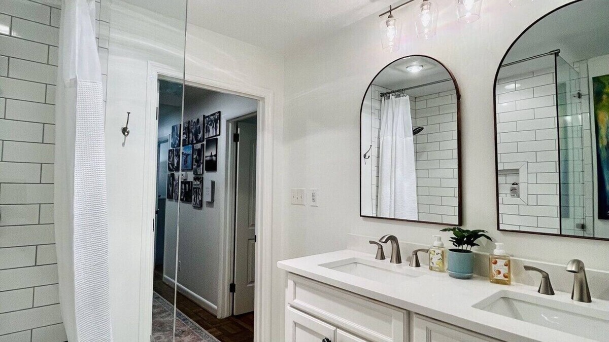 North Augusta House | Lush Masters Hideaway w HEATED Pool! Charming 3-bedroom House In North Augusta.