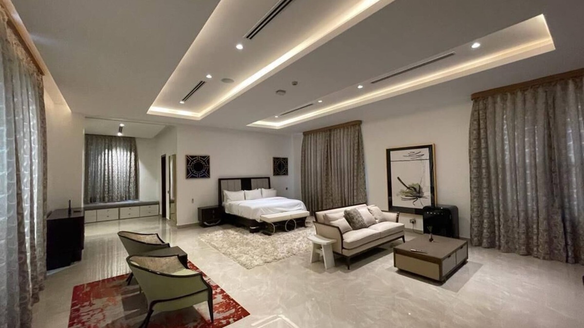 Ikoyi Apartment | Lush Penthouse w/ private rooftop Pool