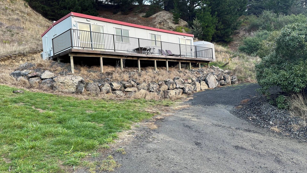 Akaroa House | Lushingtons Bay - Takamatua