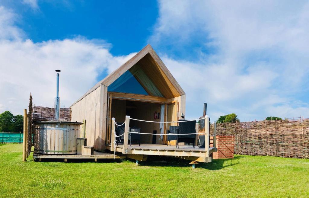 Brightlingsea House | Lushna 1 Mezzanine at Lee Wick Farm Cottages & Glamping