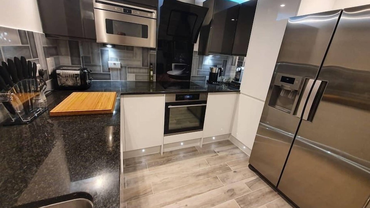 Luton Apartment | Luton Town Centre Executive Apartment