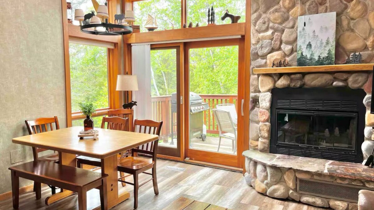 Lutsen House | Lutsen Ski-In/Ski-Out Townhome w/Pool and Hot Tub Access!