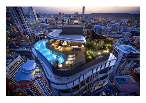 Brisbane Central Business District Apartment | Lux 35th floor 2br 2bath, Infinity pool, Gym, Wifi