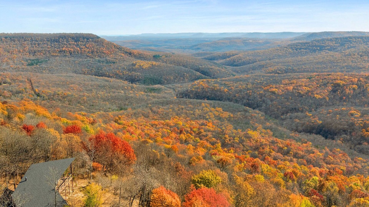Harrison Cabin | Lux Cabin Mountain Escape - Scenic Views, River, Hiking, Kayaking