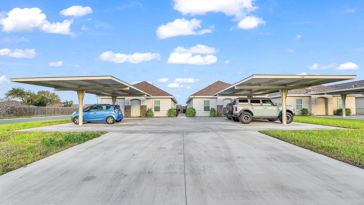Weslaco Condo | Lux Condo in charming Weslaco with WiFi. Unit 3 K/Q