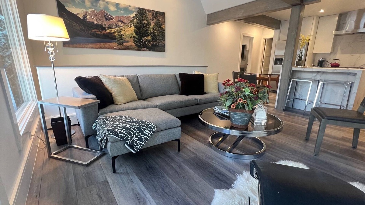 Aspen Condo | Lux condo in core. LG 2BR. Side of mtn, walk to Gondola. New rehab, great views