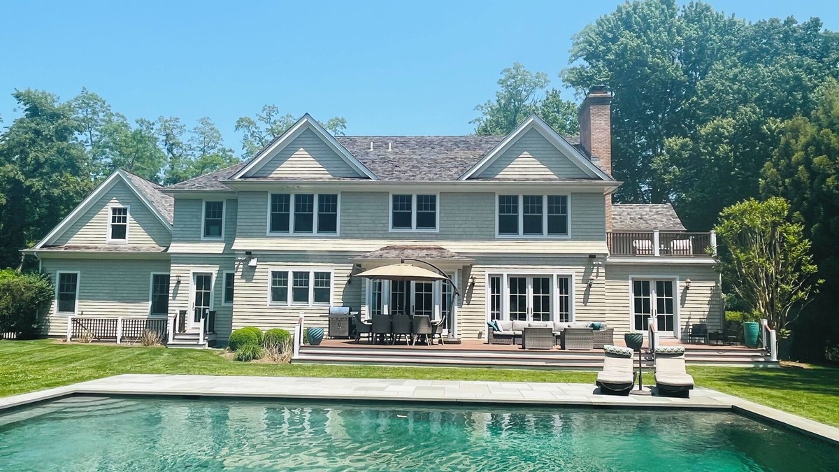 North Haven House | Lux Designer Home- 6 Ensuite Beds, Salt Pool, Media Room, 2 Week Min Rental Only