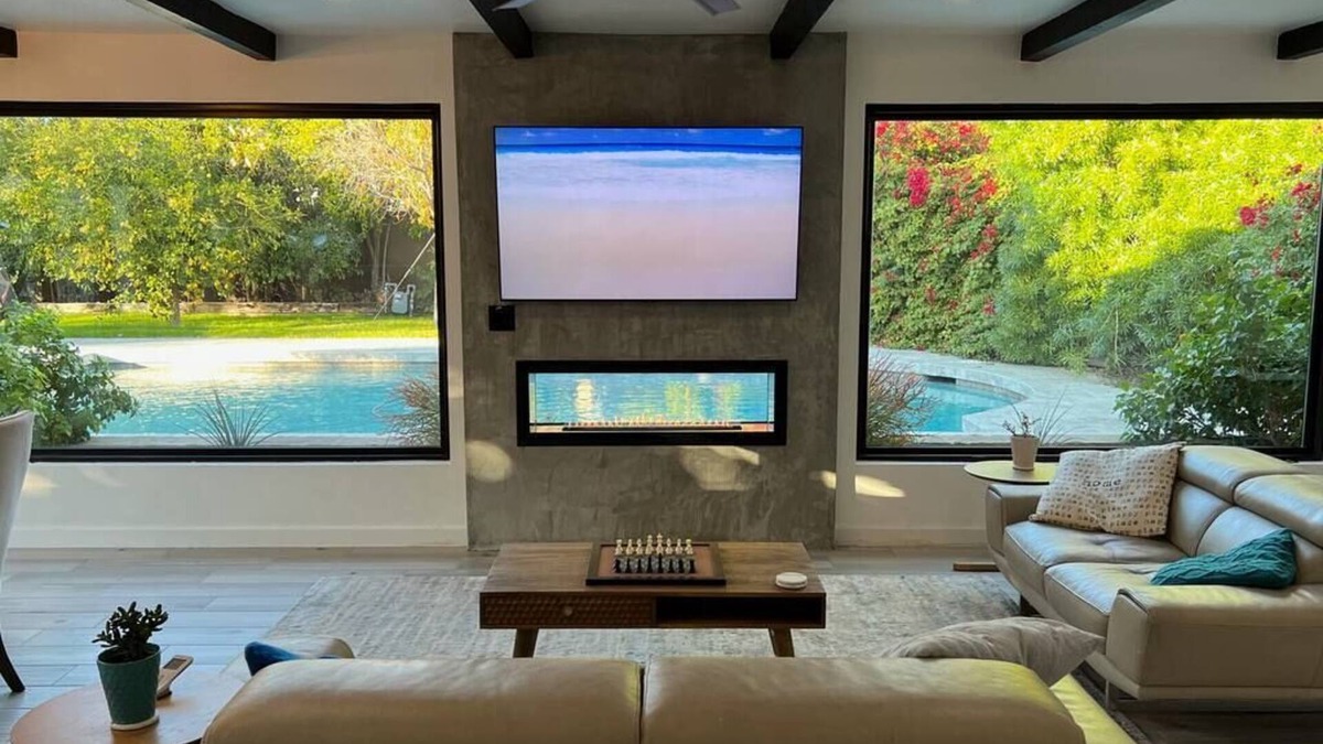Camelback East Villa | LUX Executive Biltmore Oasis/Remote Work Resort