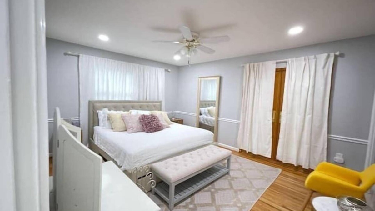 Colesville House | Lux Family Xcape with HotTub, Fireplace, Deck, BBQ