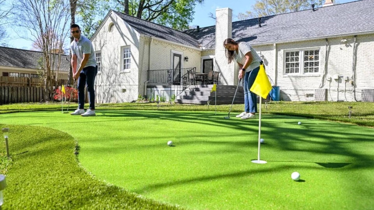 Montgomery House | Lux Golf & Relaxing Retreat Home